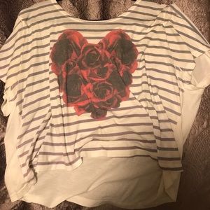 Short sleeve tee barely worn